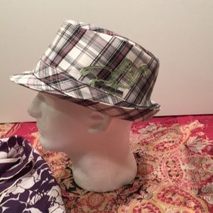 Quicksilver Fedora plaid design with flamingos.